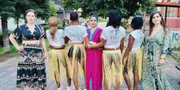 Κορίτσια της Δομής Ασυνόδευτων Ανηλίκων Προσφύγων του Δήμου Βοΐου συμμετείχαν στην εκδήλωση «Discover the cultures of Africa»