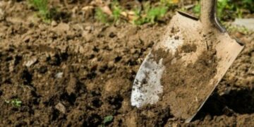 ΕΡΓΑΣΙΕΣ, ΑΓΡΟΤΕΣ, ΦΤΥΑΡΙ