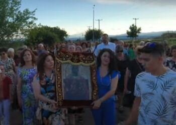 Καλονέρι: Η λιτάνευση της εικόνας της Αγίας Κυριακής,  θεία λειτουργία και θυρανοίξια. Βίντεο