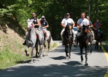 Δήμος Γρεβενών: Με μεγάλη επιτυχία η Πανελλήνια Συγκέντρωση Καβαλάρηδων και Φίλων Αλόγου στη Σαμαρίνα (Βίντεο+Φωτογραφίες)