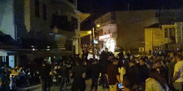 Σιάτιστα: Ξέφρενο γλέντι κάθε βράδυ με τις παρέες των Καβαλάρηδων.  Βίντεο