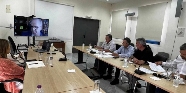 Σύσκεψη για τα θέματα του κλάδου της γούνας με τον Αναπληρωτή Υπουργό Ν. Παπαθανάση