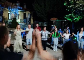 Εράτυρα: Πραγματοποιήθηκε το γλέντι στο παζάρι.  Φωτογραφίες και βίντεο