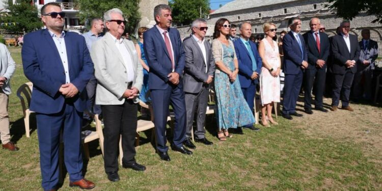 Στη Σαμαρίνα ο Δήμαρχος Γιώργος Δασταμάνης για το έθιμο του Τσιάτσιου