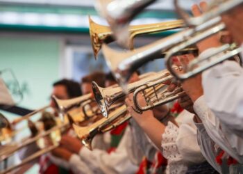 Σιάτιστα: Καλωσόρισμα του Αυγούστου με Χάλκινα