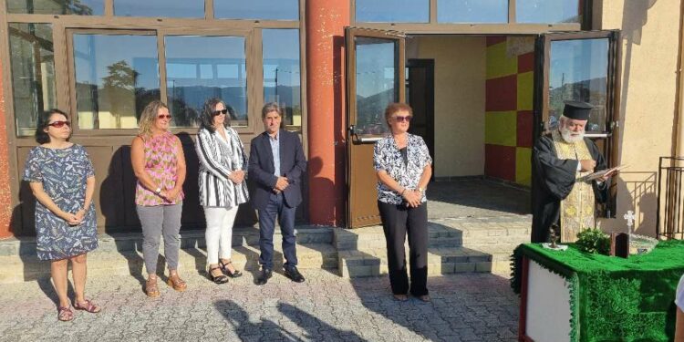 Πρώτο κουδούνι στα σχολεία- Έγινε ο Αγιασμός.  Βίντεο και φωτογραφίες