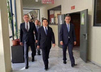 Συνάντηση του Περιφερειάρχη Δυτικής Μακεδονίας Γιώργου Κασαπίδη, με τον Πρέσβη της Λαϊκής Δημοκρατίας της Κίνας, Xiao Junzheng