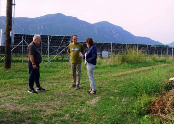 Γεωργία Ζεμπιλιάδου: Το φωτοβολταικό του ΤΟΕΒ Σερβίων ακόμα… περιμένει να συνδεθεί στο Δίκτυο.
