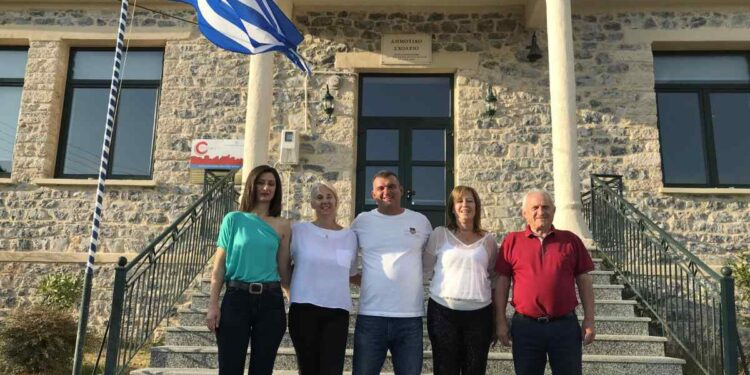 Οι υποψήφιοι για το Τοπικό Συμβούλιο Μικροκάστρου με τον συνδυασμό του Χρήστου Ζευκλή