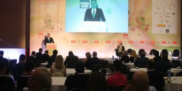 Κωνσταντινίδης