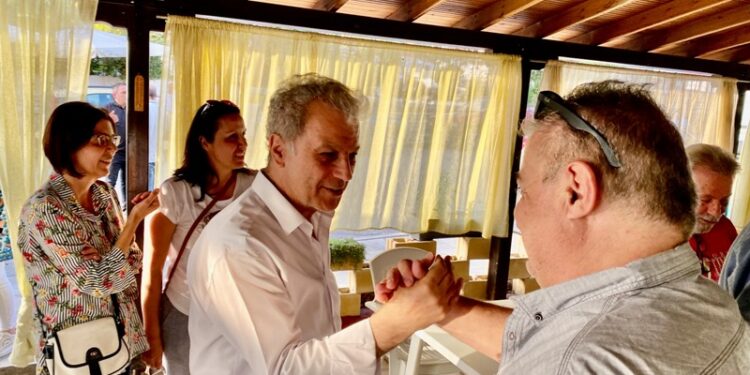 Αμανατίδης