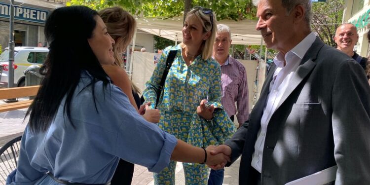 Γιώργος Αμανατίδης «Συμμαχία για την Ανάπτυξη»: Στους εμπορικούς δρόμους των Γρεβενών – Με συγκεκριμένες πολιτικές ενδυναμώνουμε την επιχειρηματικότητα σε όλα τα επίπεδα