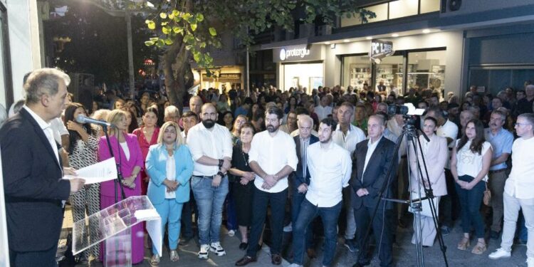 Γιώργος Αμανατίδης ¨Συμμαχία για την Ανάπτυξη¨: Νίκη και αλλαγή το σύνθημα στα εγκαίνια του εκλογικού κέντρου στην Κοζάνη