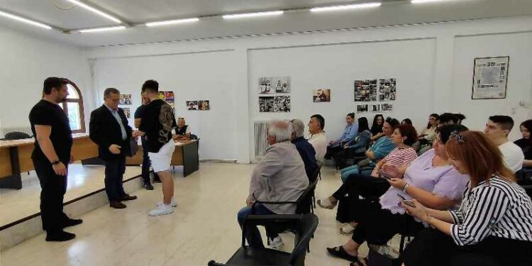 Κληροδότημα Χρήστου Μανώλη: Βραβεύτηκαν οι αριστούχοι του Γυμνασίου Αιανής