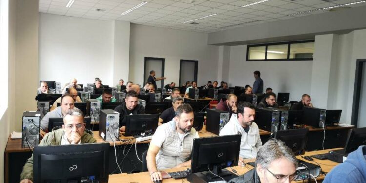 Πανεπιστήμιο Δυτικής Μακεδονίας: Διεξήχθησαν οι πρώτες εξετάσεις Πιστοποίησης Τεχνιτών Οχημάτων Υψηλής Τάσης Κατηγορίας Κ1 στην Ελλάδα