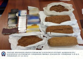 Γρεβενά: Δύο συλλήψεις για λαθραίο καπνό και ναρκωτικά