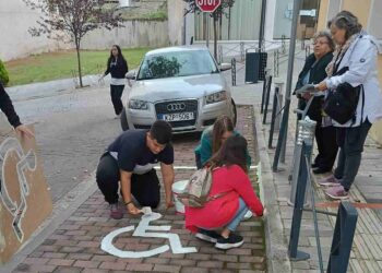 Σέρβια: “Δεν είναι μια κενή θέση πάρκινγκ, είναι μια θέση πάρκινγκ για άτομα με αναπηρία”