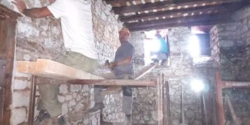 Σιάτιστα: Προχωρά η αποκατάσταση στο Αρχοντικό Μανούση. Φωτογραφίες