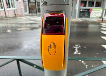 εξυπνα φαναρια ΑΜΕΑ