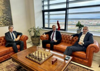 Συνάντηση εργασίας του Πανεπιστημίου Δυτικής Μακεδονίας με την Deloitte, με πρωτοβουλία του Υφυπουργού Μακεδονίας και Θράκης κ. Στάθη Κωνσταντινίδη