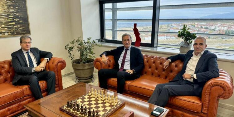 Συνάντηση εργασίας του Πανεπιστημίου Δυτικής Μακεδονίας με την Deloitte, με πρωτοβουλία του Υφυπουργού Μακεδονίας και Θράκης κ. Στάθη Κωνσταντινίδη