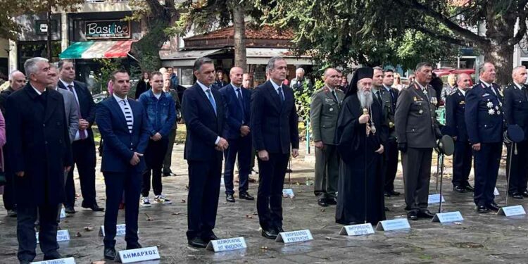 Ο Υφυπουργός Μακεδονίας και Θράκης κ. Στάθης Κωνσταντινίδης στις εορταστικές εκδηλώσεις για την 111η επέτειο απελευθέρωσης της Καστοριάς