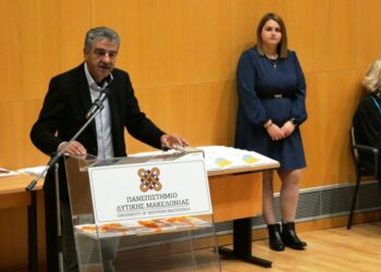 Ο Δήμαρχος Γρεβενών Γιώργος Δασταμάνης στη σημερινή τελετή ορκωμοσίας των αποφοίτων του Πανεπιστημίου