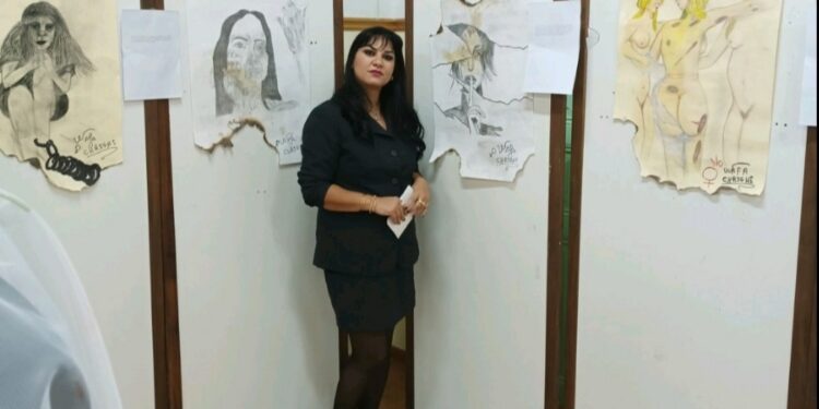 Σιάτιστα: Πραγματοποιήθηκε η έκθεση της Wafa Chrigui για την εξάλειψη της βίας κατά των γυναικών