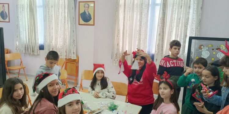 3ο Δημοτικό Σχολείο Σιάτιστας: Χριστουγεννιάτικες δημιουργίες, με την Wafa