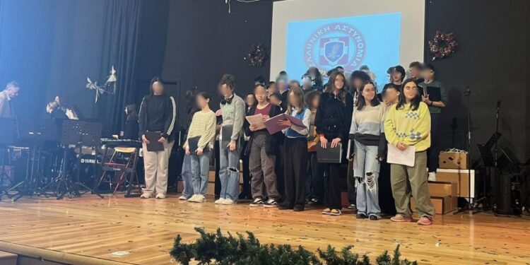 Με εξαιρετική επιτυχία πραγματοποιήθηκε ενημερωτική εκδήλωση που διοργάνωσε το Τμήμα Τροχαίας Εορδαίας