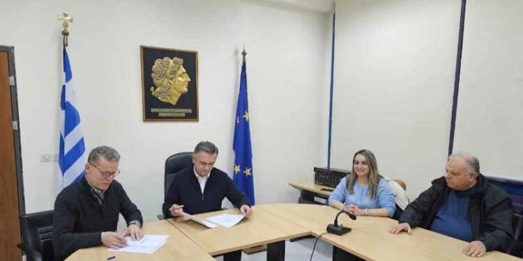 Δύο προγραμματικές συμβάσεις συνυπέγραψαν Γ. Κασαπίδης και Λ. Μαλούτας