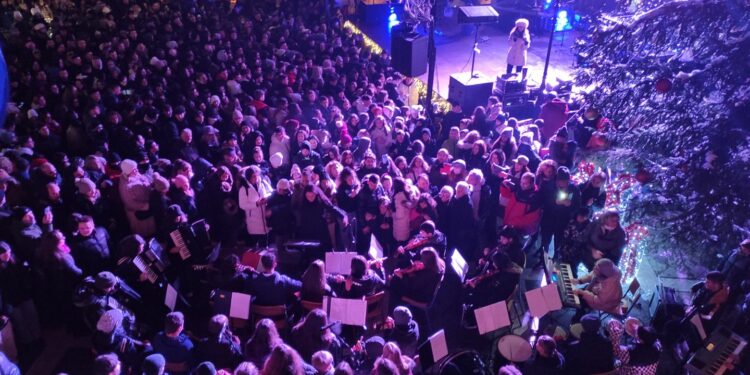 Μουσικό Σχολείο Σιάτιστας: Κάλαντα, ευχές, χαρούμενες μελωδίες για τη λήξη του 2023