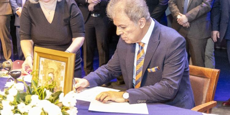 Δείτε βίντεο από την ορκωμοσία του νέου Περιφερειάρχη, Γιώργου Αμανατίδη και φωτογραφίες