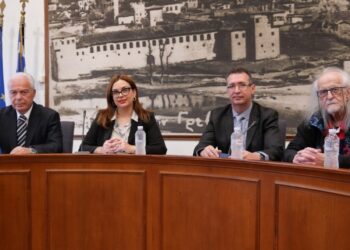 Δήμος Γρεβενών: Πραγματοποιήθηκε το Σάββατο 2 Δεκεμβρίου 2023 η επίσημη τελετή ονοματοδοσίας της Δημοτικής Αίθουσας Τέχνης «Αριστοτέλης Βαρσάμης» με παράλληλη έκθεση του επιφανούς καλλιτέχνη