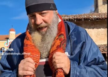 Σιάτιστα: Ο Πειρατής της Θεσσαλονίκης, ξεναγείται και μας ξεναγεί στην Αγία Παρασκευή. Βίντεο