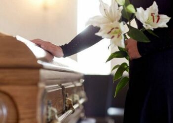 κηδεια, φερετρο