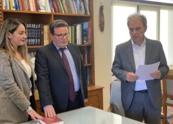 Ορκίστηκαν σήμερα, Δαδαμόγια και Σαμαράς