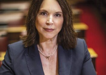 Καλλιόπη Βέττα: Απαιτείται άμεση ενίσχυση του ΕΚΑΒ Δυτικής Μακεδονίας. Για πόσο ακόμα θα αδιαφορεί η κυβέρνηση