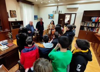 Γρεβενά: Επίσκεψη μαθητών στο Δημαρχείο και στο γραφείο του Δημάρχου