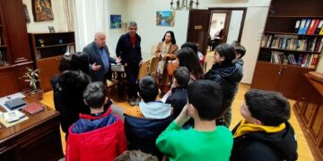Γρεβενά: Επίσκεψη μαθητών στο Δημαρχείο και στο γραφείο του Δημάρχου