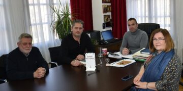 Συνάντηση εργασίας του Δημάρχου Καστοριάς με την Περιφερειακή Διευθύντρια Α΄θμιας και Β΄θμιας Εκπαίδευσης Δυτικής Μακεδονίας