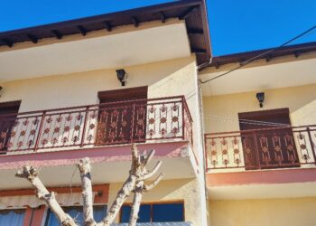 Ενοικιάζεται οροφοδιαμέρισμα στη Σιάτιστα