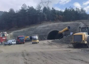 Προχωράει η σήραγγα της Κλεισούρας (φωτογραφίες)