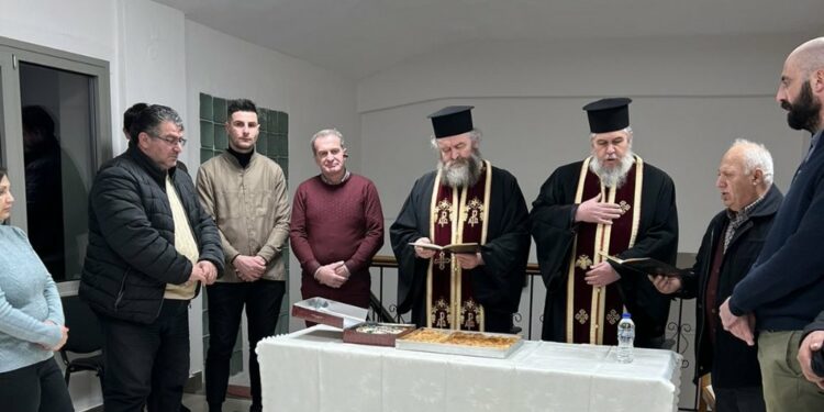 Το τοπικό συμβούλιο Νεάπολης, έκοψε την Βασιλόπιτα. Φωτογραφίες