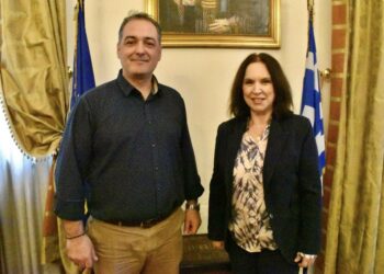 Καλλιόπη Βέττα: Συναντήσεις με τους Δημάρχους Κοζάνης και Σερβίων