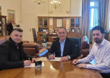 Δήμος Κοζάνης: Υπεγράφη η σύμβαση για τη διάνοιξη δημοτικών οδών σε πόλη και χωριά