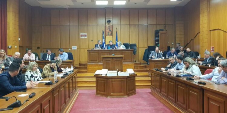 Η πρώτη συνεδρίαση του Περιφερειακού Συμβουλίου επί Γ. Αμανατίδη-Νέος πρόεδρος ο Νίκος Σαμαράς. Βίντεο
