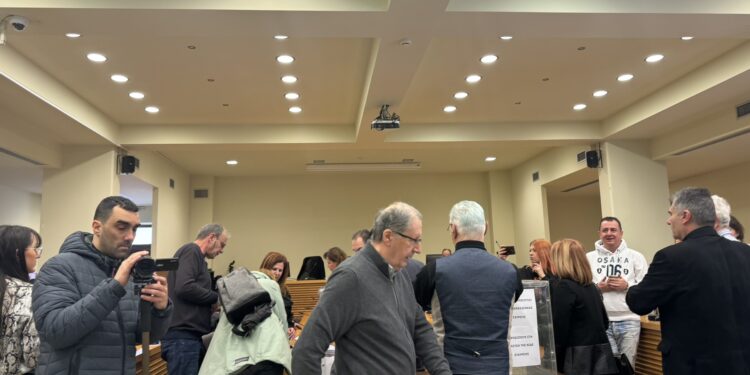 Ο Κεπαπτσόγλου κέρδισε τον Ζευκλή στις εκλογές της ΠΕΔ