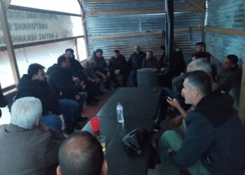 Περιοδεία του ΚΚΕ στα μπλόκα των αγροτών της Δυτικής Μακεδονίας