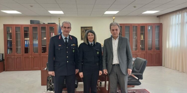 Εθιμοτυπική επίσκεψη του Γενικού Περιφερειακού Αστυνομικού Διευθυντή Κωνσταντίνου Σπανούδη στον Περιφερειάρχη